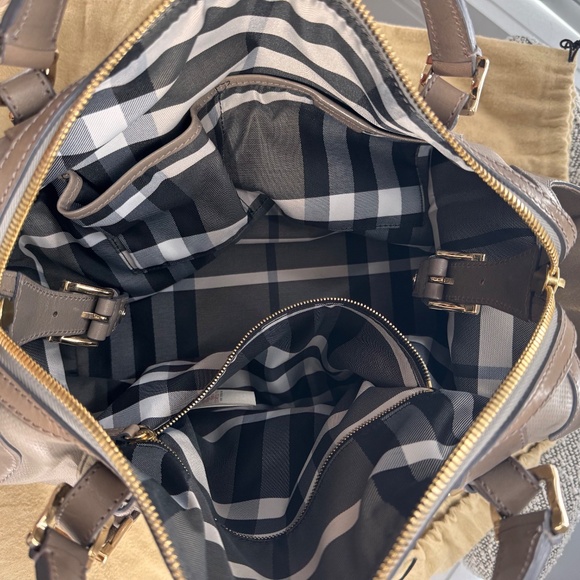 Burberry Ellers Tote - Picture 3 of 3